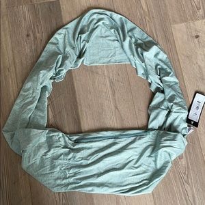 NWT Infinity Scarf with Pocket